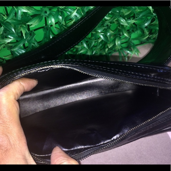 🖤 SOLD🖤 LV Vernis Fulton Bum Waist pouch - Picture 4 of 7